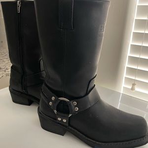 Bates black leather boots, women size 7.5 like new